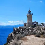 בית נופש Akrokorinthos View Family House - 3br - Terrace - Mountain View Near Ancient *