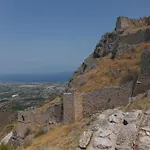 Akrokorinthos View Family House - 3br - Terrace - Mountain View Near Ancient בית נופש