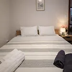 Akrokorinthos View Family House - 3br - Terrace - Mountain View Near Ancient *