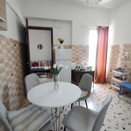 بيت للعطل Akrokorinthos View House