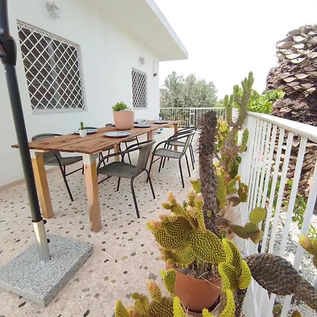 Akrokorinthos View House