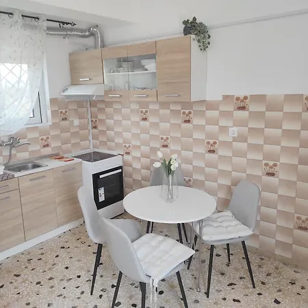 Akrokorinthos View House بيت للعطل *