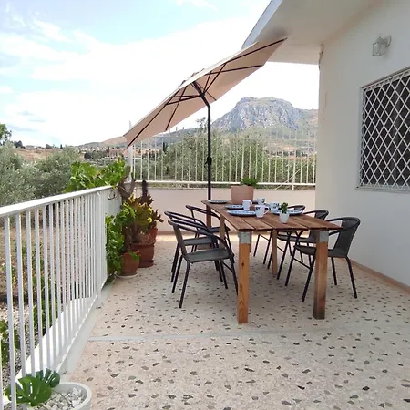 Akrokorinthos View House * Corinth