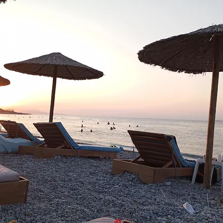 Akrokorinthos View Family House - 3br - Terrace - Mountain View Near Ancient Corinth