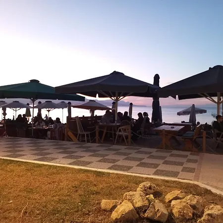 בית נופש Akrokorinthos View Family House - 3br - Terrace - Mountain View Near Ancient Corinth