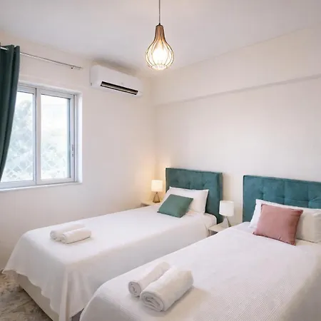 Akrokorinthos View Family House - 3br - Terrace - Mountain View Near Ancient * Corinto