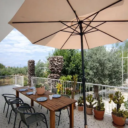 Akrokorinthos View Family House - 3br - Terrace - Mountain View Near Ancient Holiday home Corinth