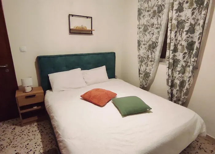 Akrokorinthos View - 3 Bedroom *