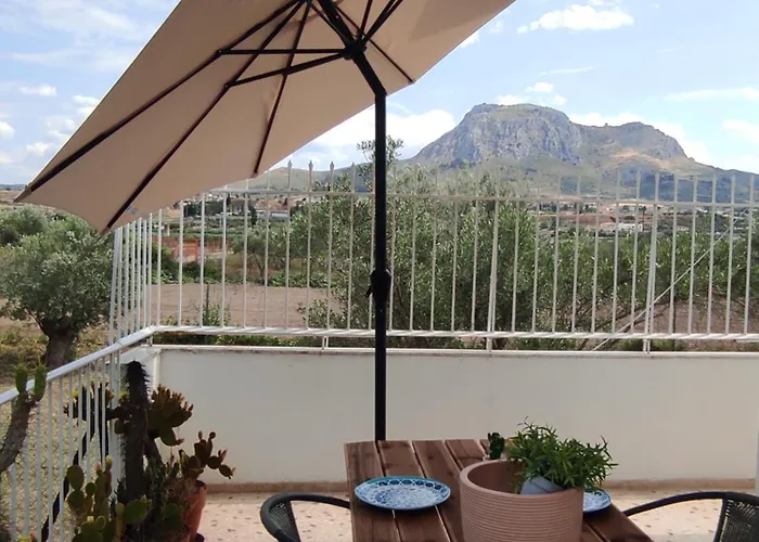 Akrokorinthos View - 3 Bedroom Σπίτι διακοπών Corinth