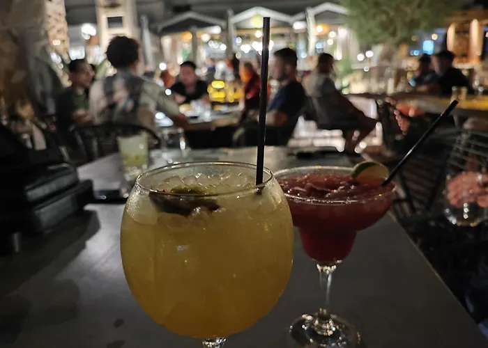 펜션 Akrokorinthos View Family House - 3Br - Terrace - Mountain View Near Ancient Corinth